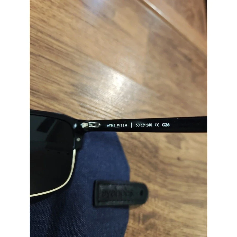 Vincero The Villa Black Gold Polarized Men's Sunglasses 53-19-140 Used